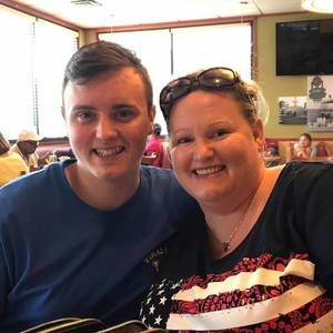 Meet your Posher, Mandy